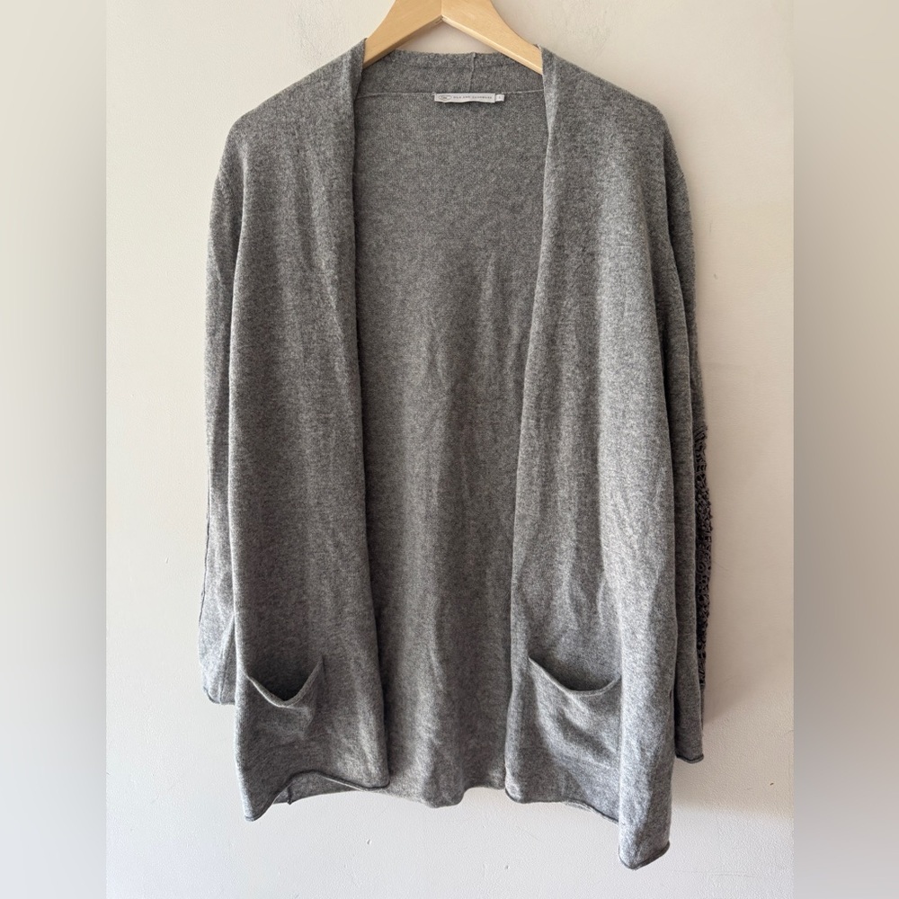 Silk & Cashmere Wool & Cashmere Blend Gray Cardigan Adorable Lace Sleeve Detail